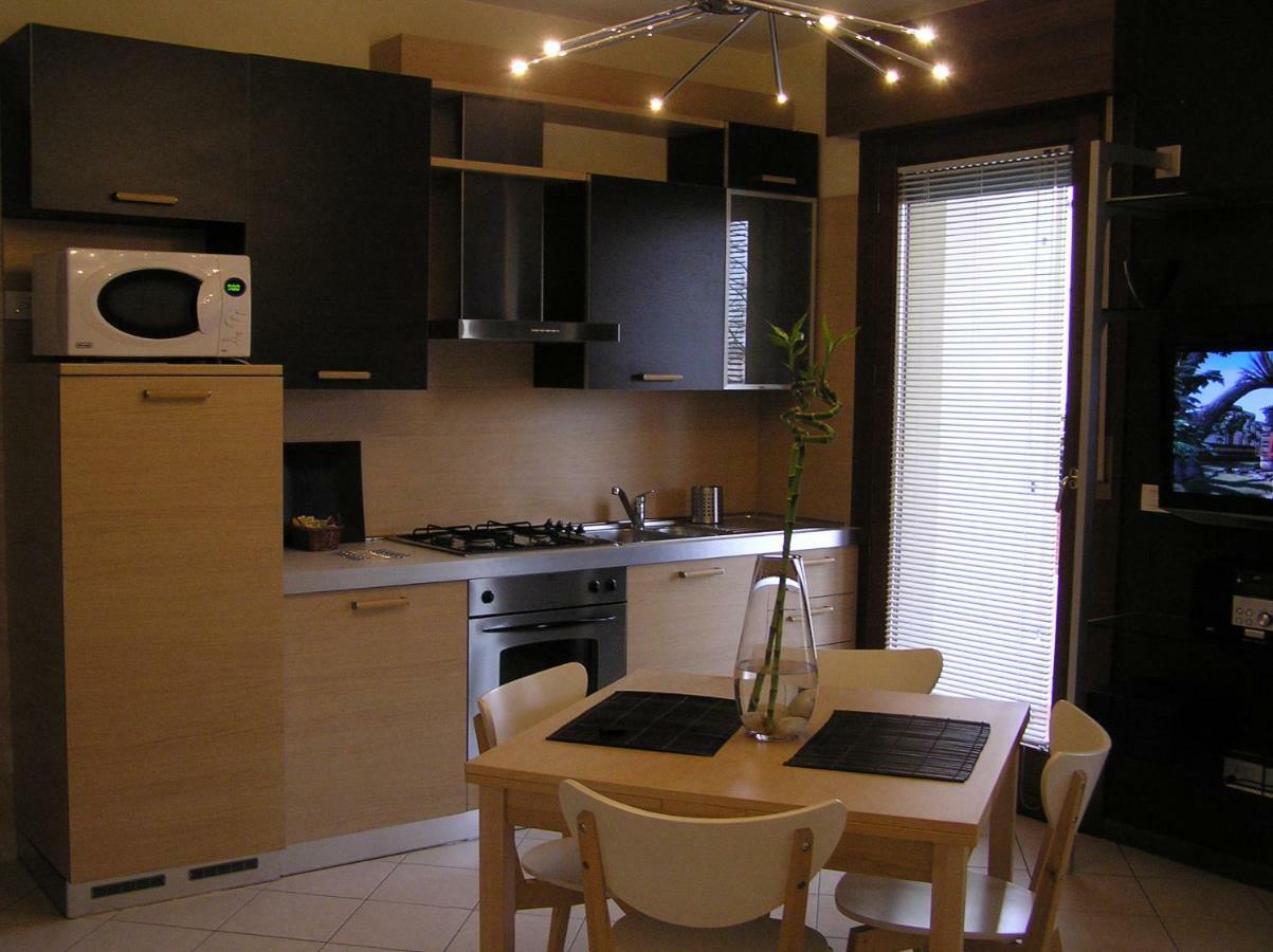 Atelier Apartment Портогруаро Екстериор снимка