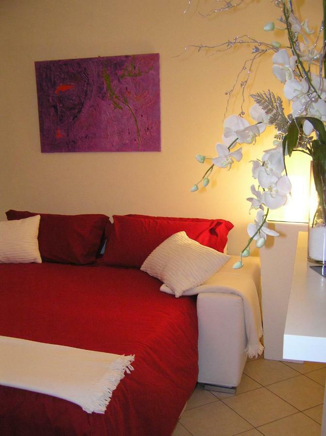 Atelier Apartment Портогруаро Екстериор снимка